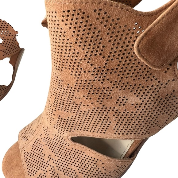 Vince Camuto Leather Detailed Heel Sandals – Dachelle Color Brick Size 9 Medium - Picture 3 of 15